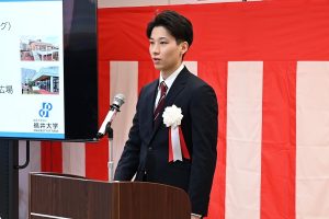 挨拶をする喜多崎さん