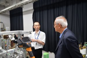 遠赤外領域開発研究センター ジャイロトロンの実験施設