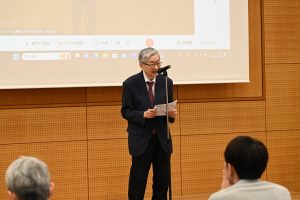 開会あいさつをする上田孝典福井大学長