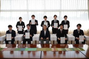 記念撮影の様子