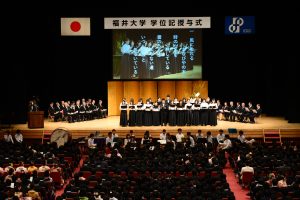 学歌斉唱やイメージソングの披露