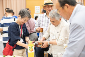 昼食懇談会の様子2