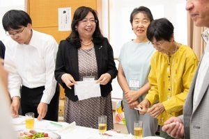 昼食懇談会の様子2