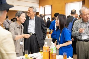 昼食懇談会の様子3