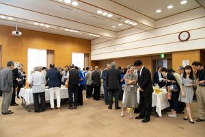 昼食懇談会の様子5
