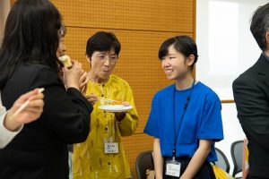 昼食懇談会の様子7