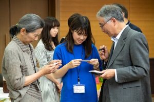 昼食懇談会の様子11
