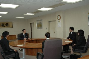 懇談会の様子