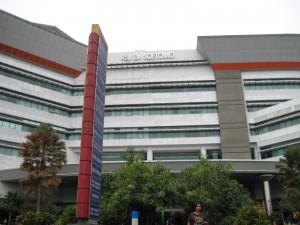 ストモ病院